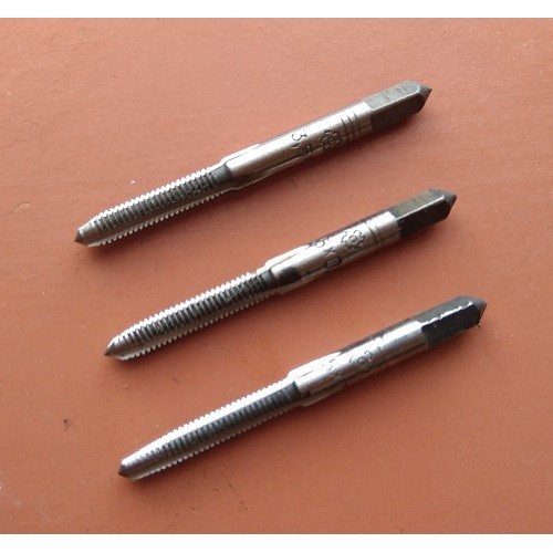 Метчик М3х0.5 (комплект из 3-х шт.) Метчик М3х0.5 (комплект из 3-х шт.)
